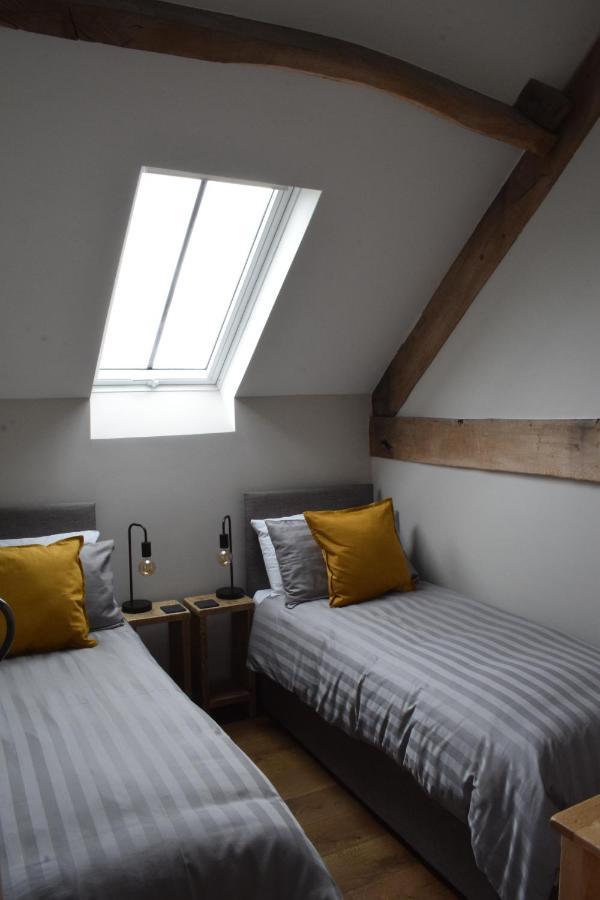 Cowshed In The Black Mountains Abergavenny Exterior photo