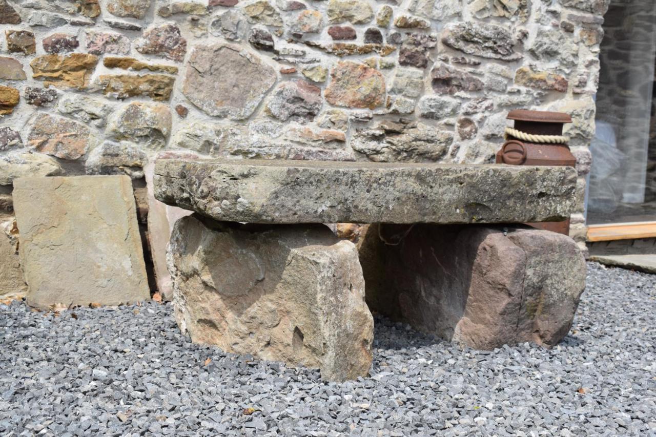 Cowshed In The Black Mountains Abergavenny Exterior photo